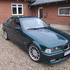 BMW E36 325i