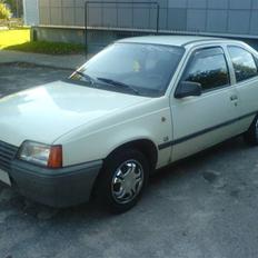 Opel Kadett 1,3 S LS SOLGT !
