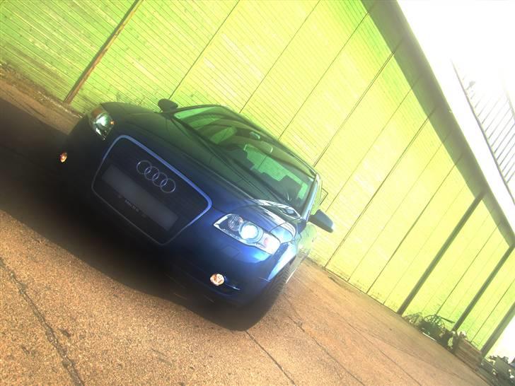 Audi A4 - Redigeret bilde av min bil :D billede 1