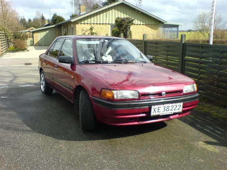 Mazda    323 SOLGT  2011 billede 12