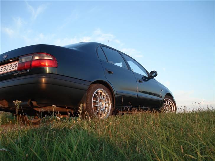 Toyota Carina E billede 4