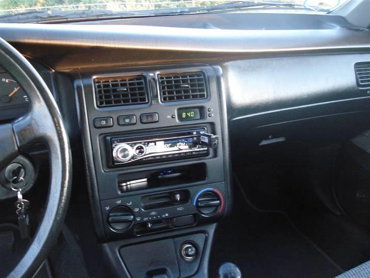 Toyota Carina E billede 6