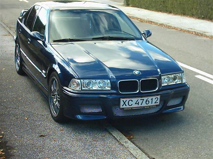 BMW 318i 1,8 billede 14