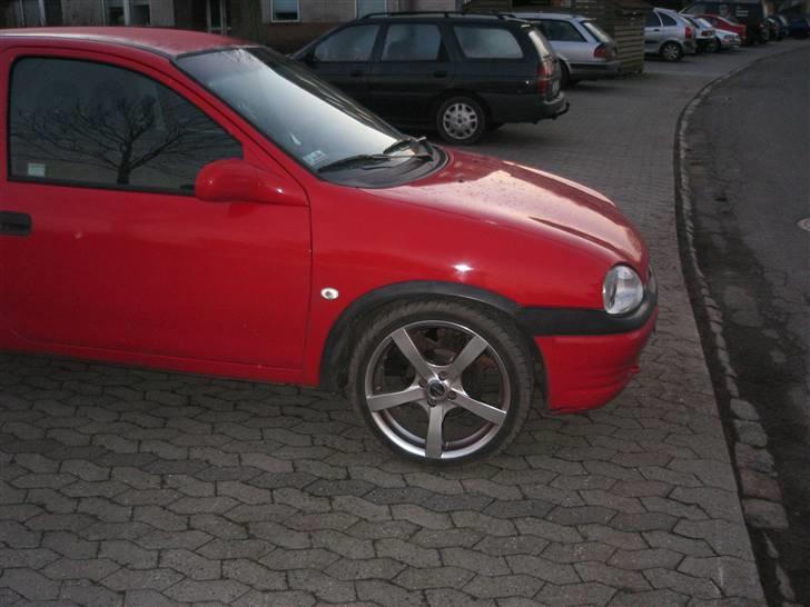 Opel Corsa1,4 Sport SE (SOLGT) - det hjalp skal bare af med de OZ fælge billede 15