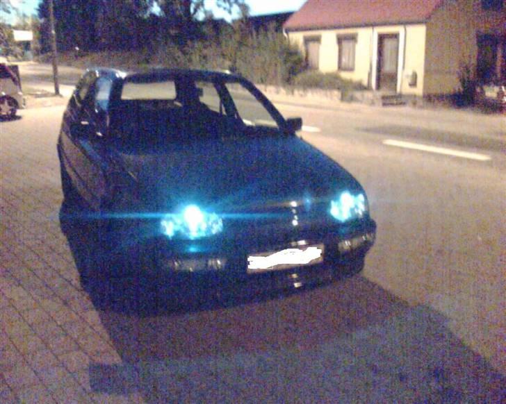VW Golf III Solgt - 10000 XENON billede 3