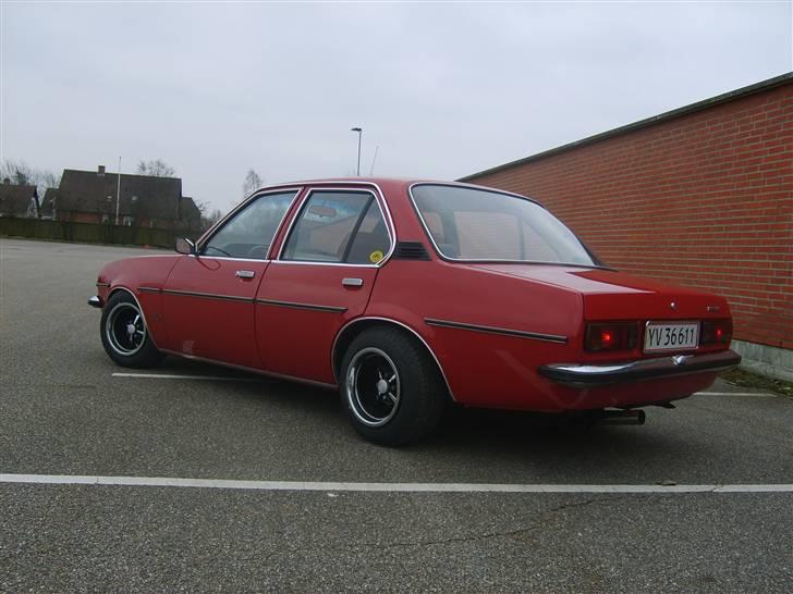 Opel ascona b berlina SOLGT billede 3