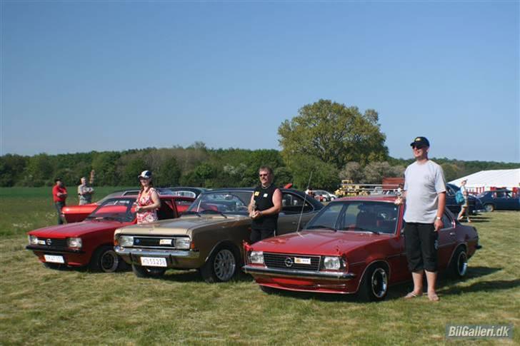 Opel ascona b berlina SOLGT billede 9