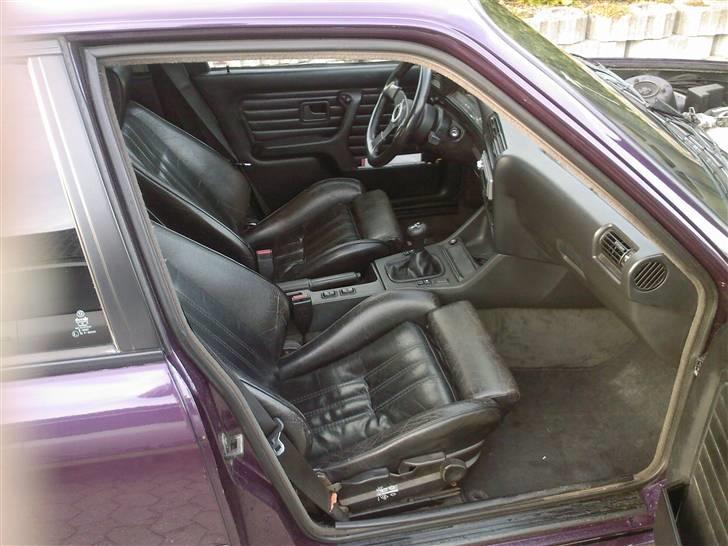 BMW 323i E30 *SOLGT* billede 10