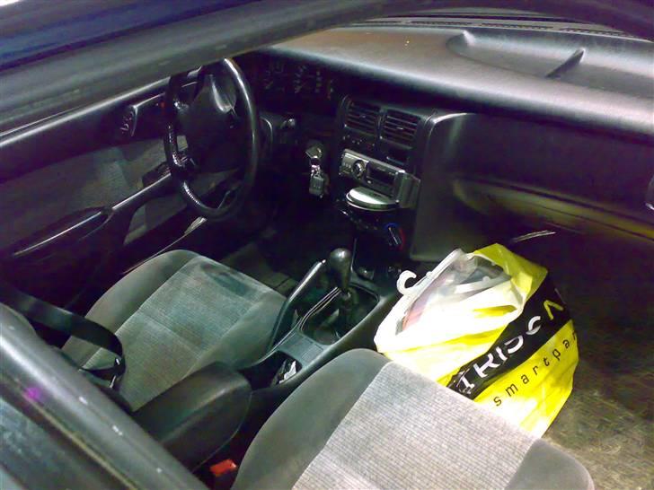 Toyota Carina E 1,6 GLi -xxSOLGT billede 5