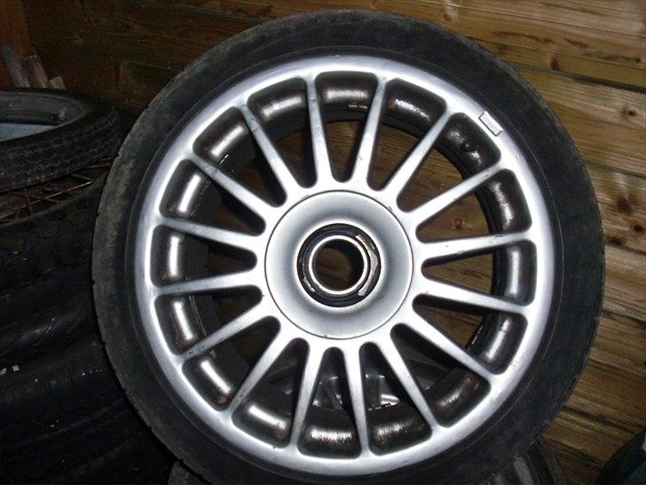 Volvo 142 - Til salg. 4stk alufælge til en VW Golf2
Eller bytte til vinterhjul/stålfælge. billede 20