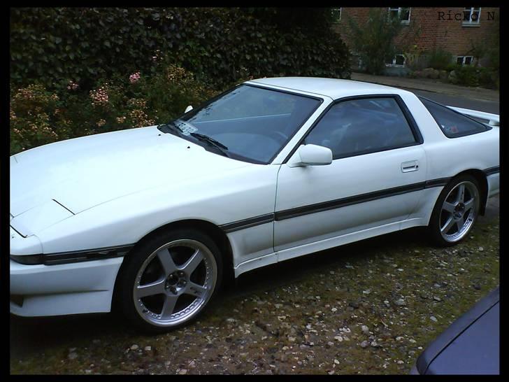 Toyota Supra Turbo Targa (Solgt) - Så kom der sku fælge på og man kan os se de tonede lygter her :) billede 14