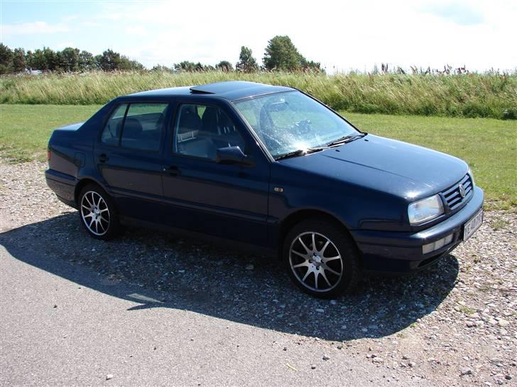 VW Vento 2.0 GLX billede 3