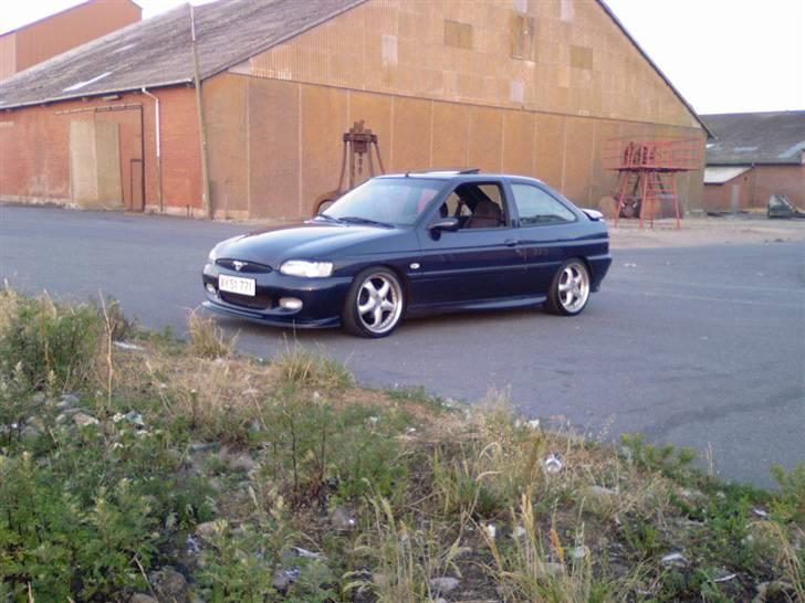 Ford Escort RS 2000 solgt billede 9