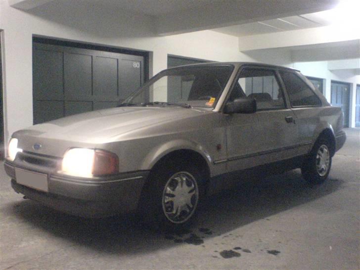 Ford Escort 1,6 CL DØD ! - Efter ! billede 10