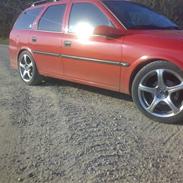 Opel vectra B st