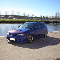 Nissan Almera 1.8 Sport Solgt