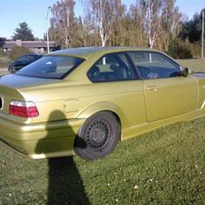BMW 320i coupe *SOLGT*
