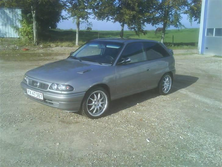 Opel Astra F Solgt billede 8