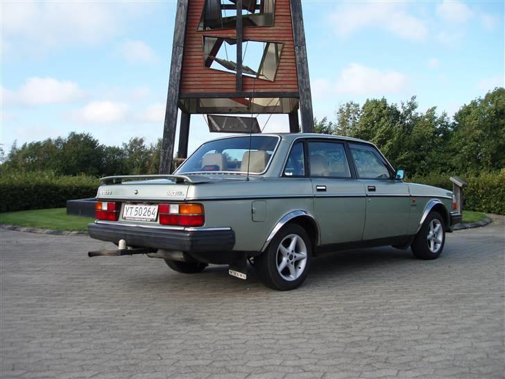 Volvo 240 GL billede 6