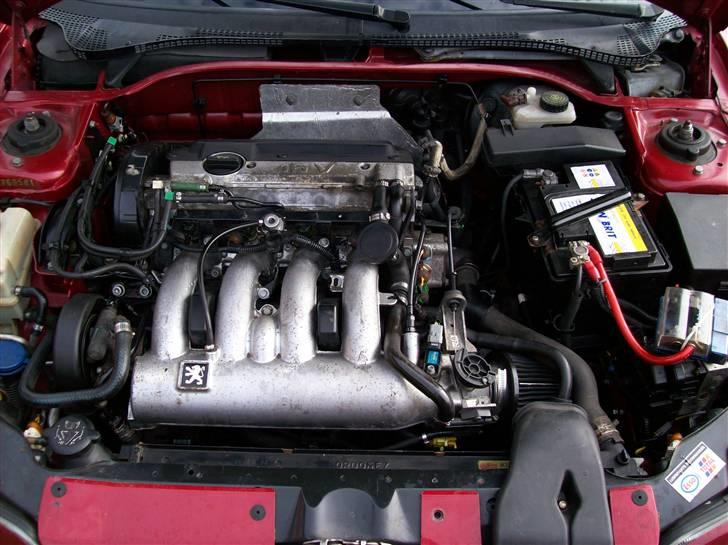 Peugeot 306 GTi Premium   solgt - motor rum  billede 9