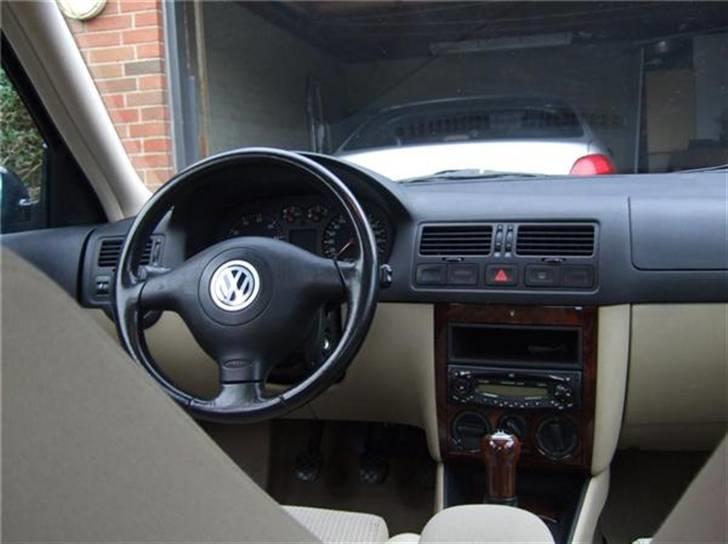 VW Bora Highline SOLGT billede 3