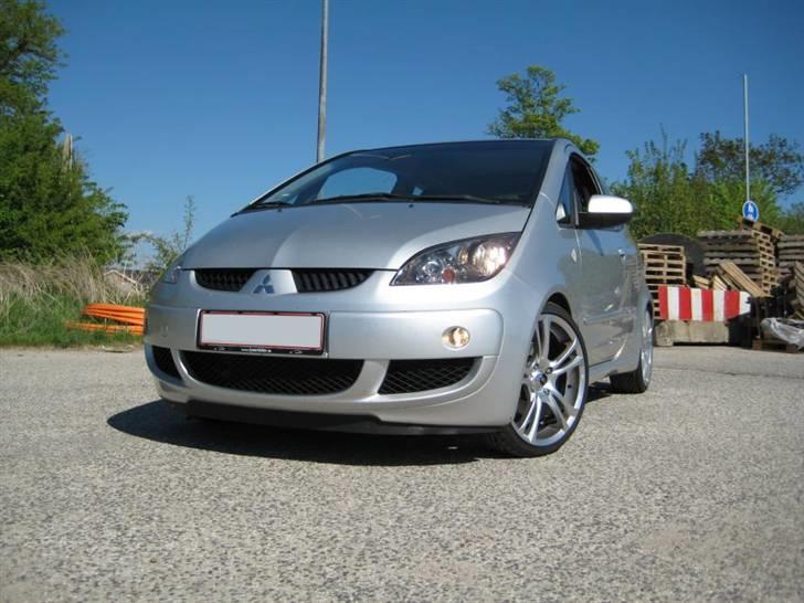 Mitsubishi Colt CZT 1,5 T. *SOLGT* billede 2