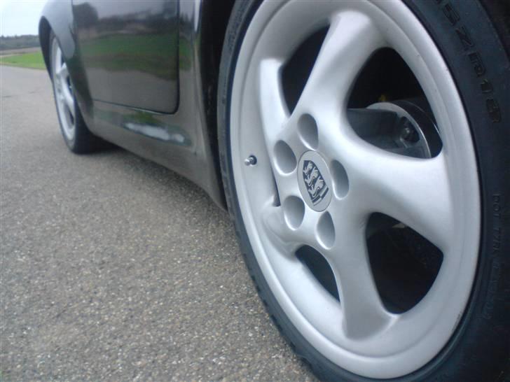 Porsche 911 / 993 *SOLGT* billede 11