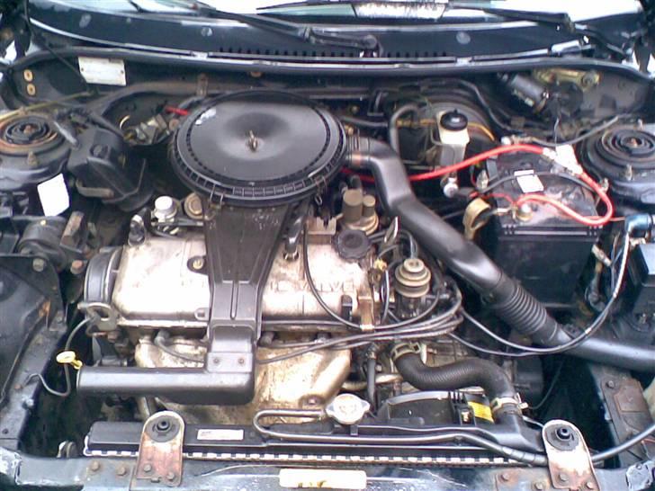 Mazda 323F''SOLGT'' billede 13