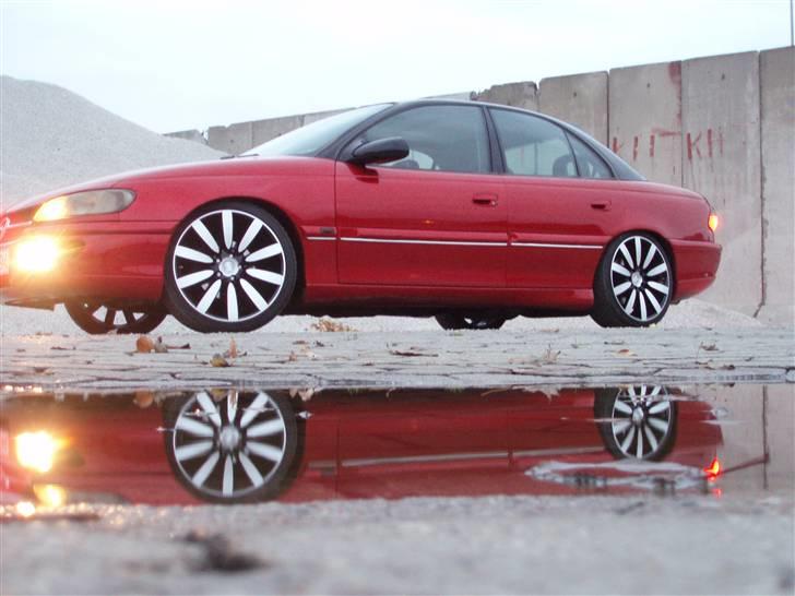 Opel Omega B  billede 1