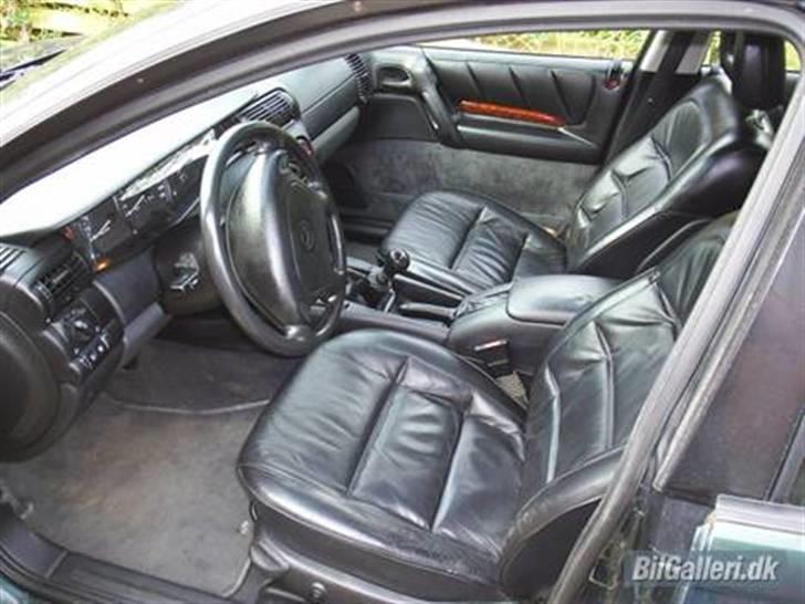 Opel Omega B  billede 2