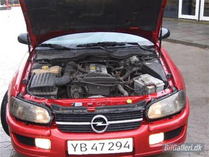 Opel Omega B  billede 4