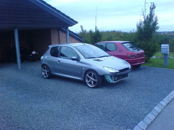 Peugeot 206 XT - 110hk (Smadret) - mmmh billede 12