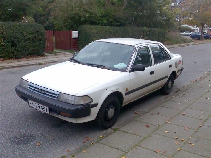 Toyota svaneprinssen >Solgt< :( - Nyvasket, hehe :) billede 1