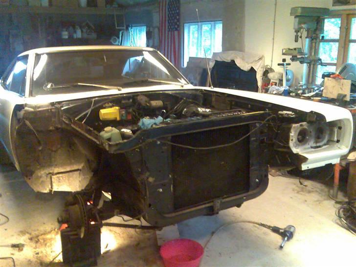 Dodge Coronet 500 - undervejs til total adskillelse, efter 2 hyggeaftener :) billede 11