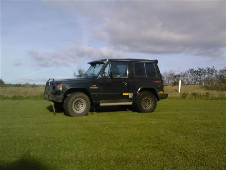 Mitsubishi Pajero (solgt) billede 2