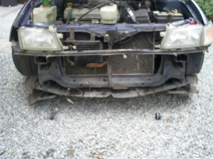 Toyota carina E ( Solgt ) - ja sørgeligt ser det da ud billede 14