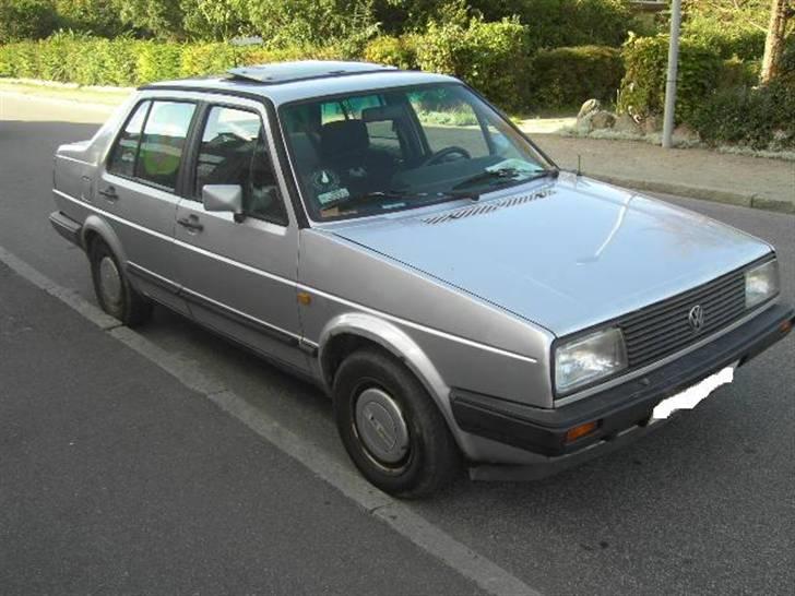 VW JETTA -SOLGT- billede 3