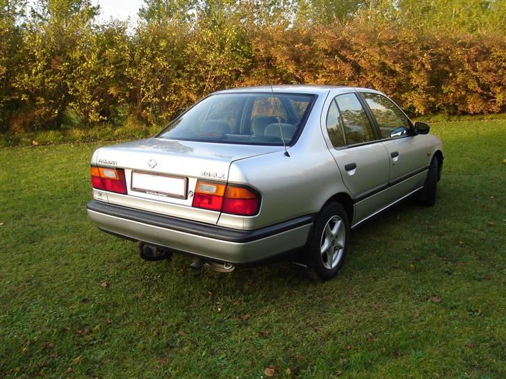Nissan Primera 2,0i slx DØD billede 6