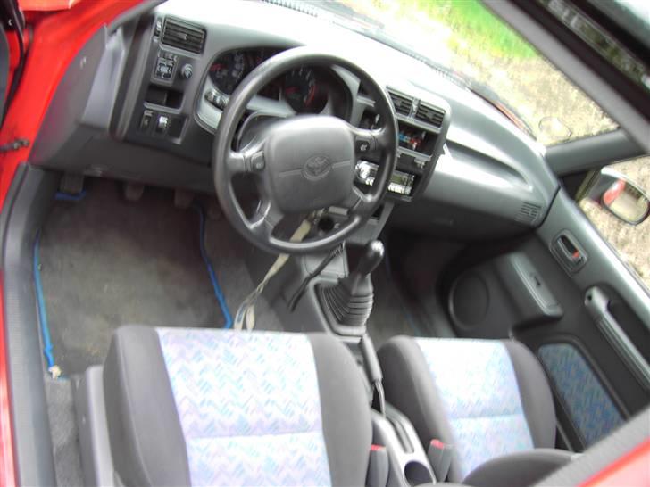 Toyota RAV4 4x4 SOLGT billede 5