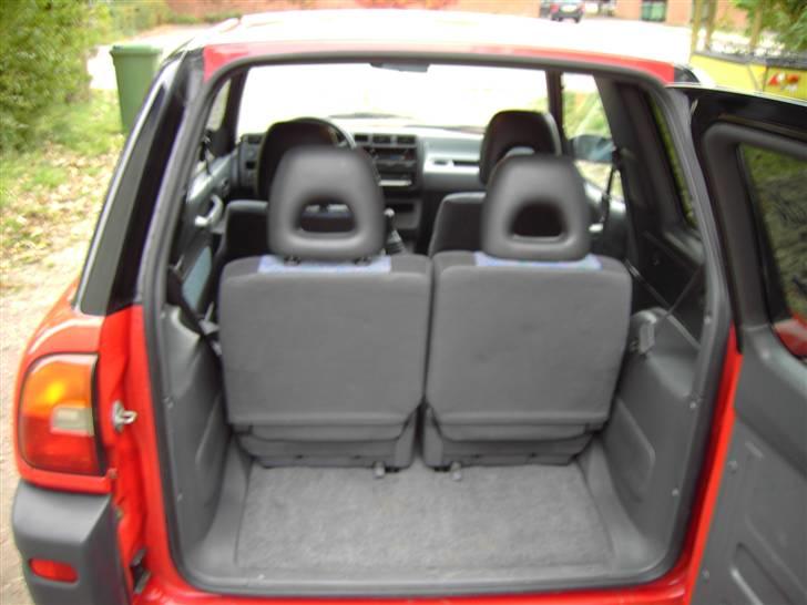 Toyota RAV4 4x4 SOLGT billede 6