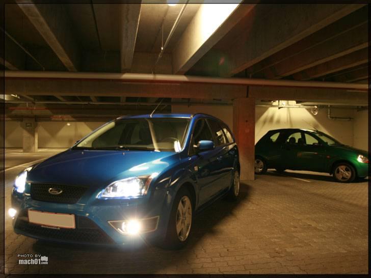 Ford Focus Trend stc. TDCI - ST front, med orginale ford xenon lygter. billede 1