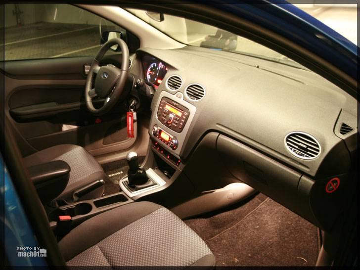 Ford Focus Trend stc. TDCI - Lækkert sted at sidde når bilen ruller. billede 3