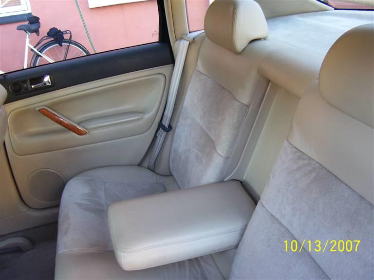 VW PASSAT 1,8 T (Solgt) - Bagsæder med armlæn billede 8