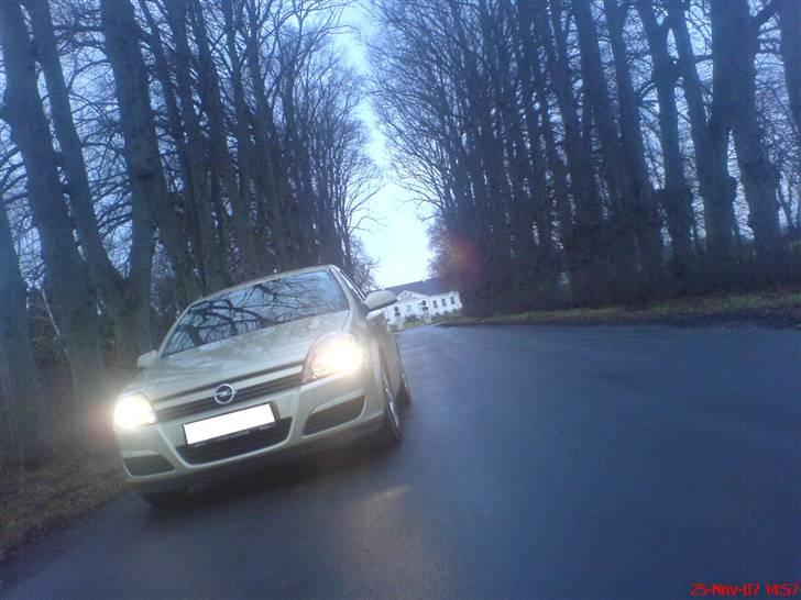 Opel           Astra H  billede 1