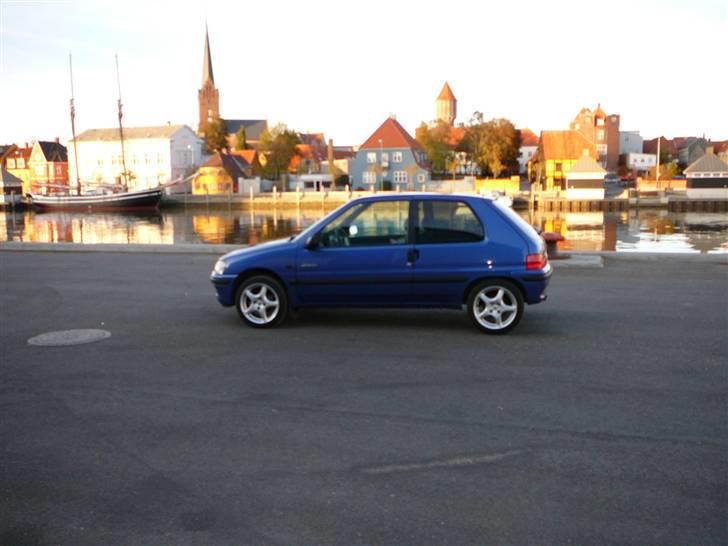 Peugeot 106 1,4 SOLGT billede 3