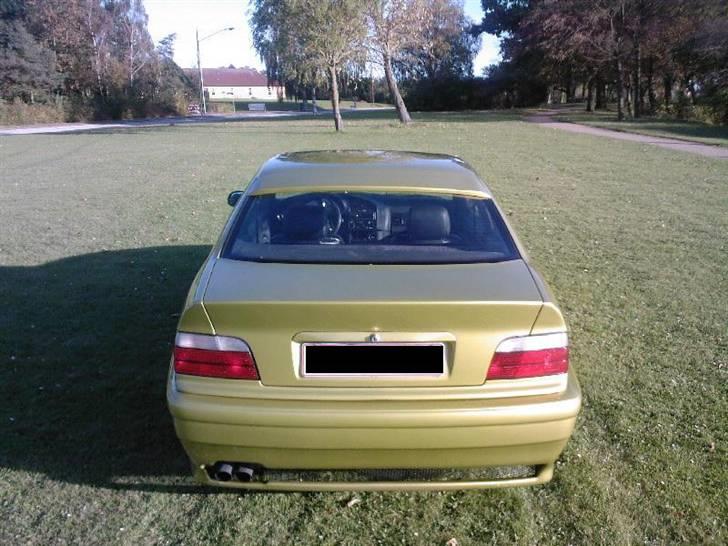 BMW 320i coupe *SOLGT* billede 5