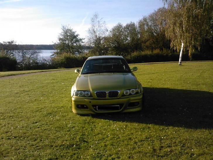 BMW 320i coupe *SOLGT* billede 8