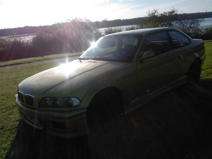 BMW 320i coupe *SOLGT* billede 9