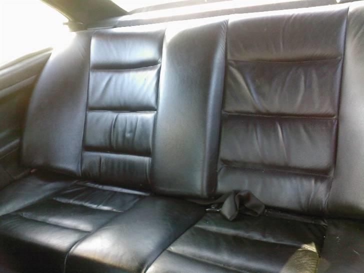 BMW 320i coupe *SOLGT* billede 13