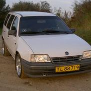 Opel Kadett caravan (sælges)